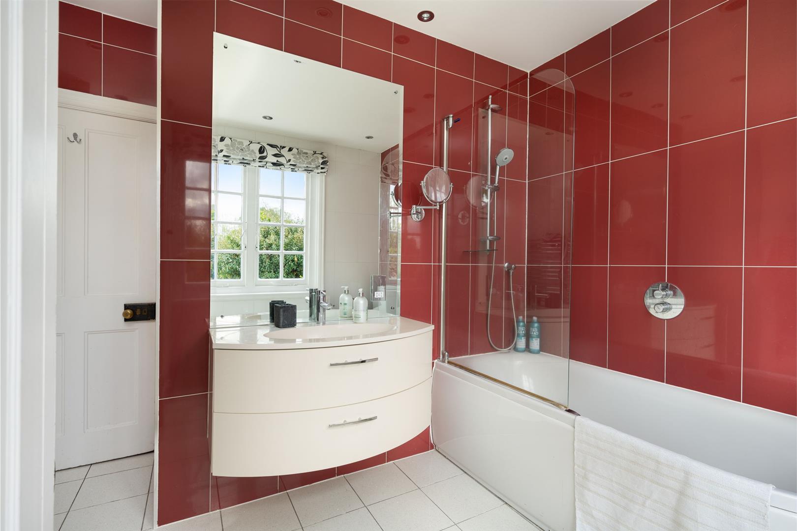 Basmore Lane, Lower Shiplake, Henley-on-Thames